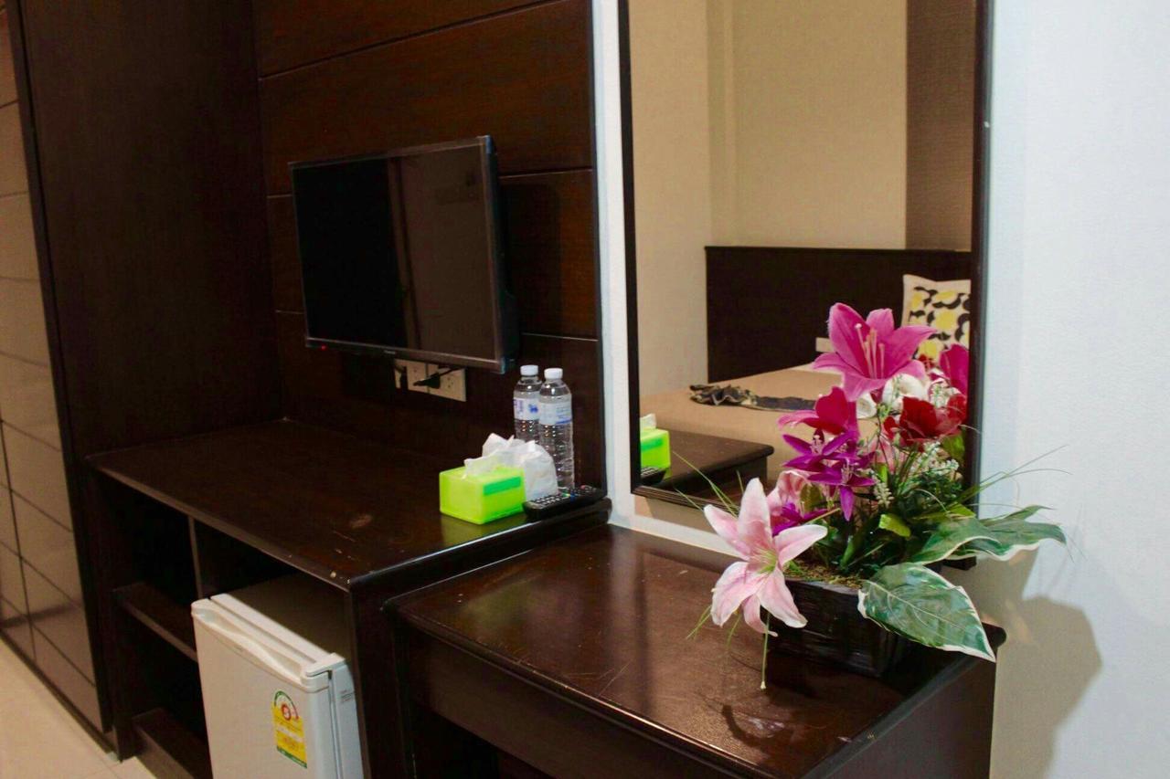 Phuthara Mansion Apartment Phuket Bagian luar foto