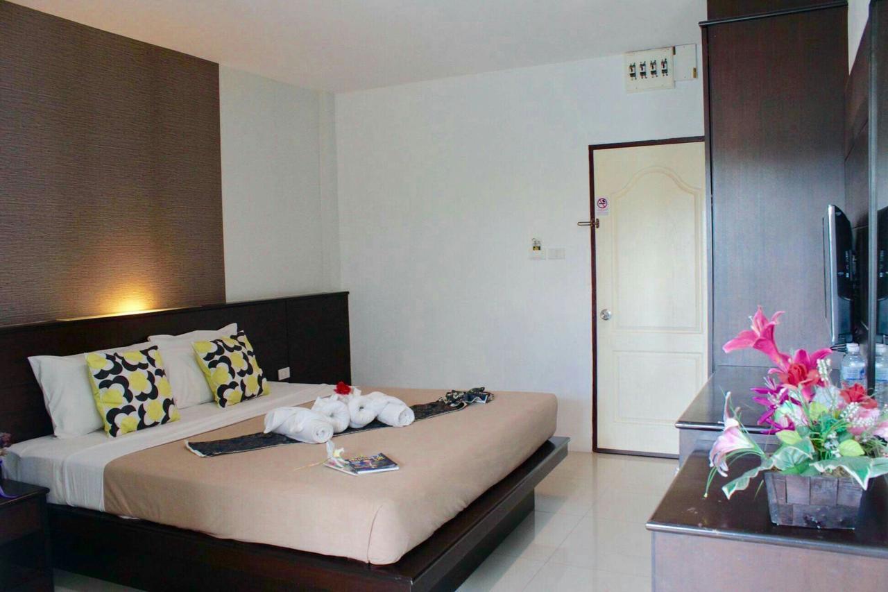 Phuthara Mansion Apartment Phuket Bagian luar foto