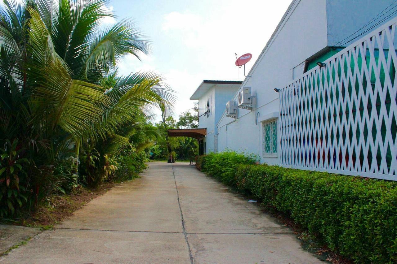 Phuthara Mansion Apartment Phuket Bagian luar foto