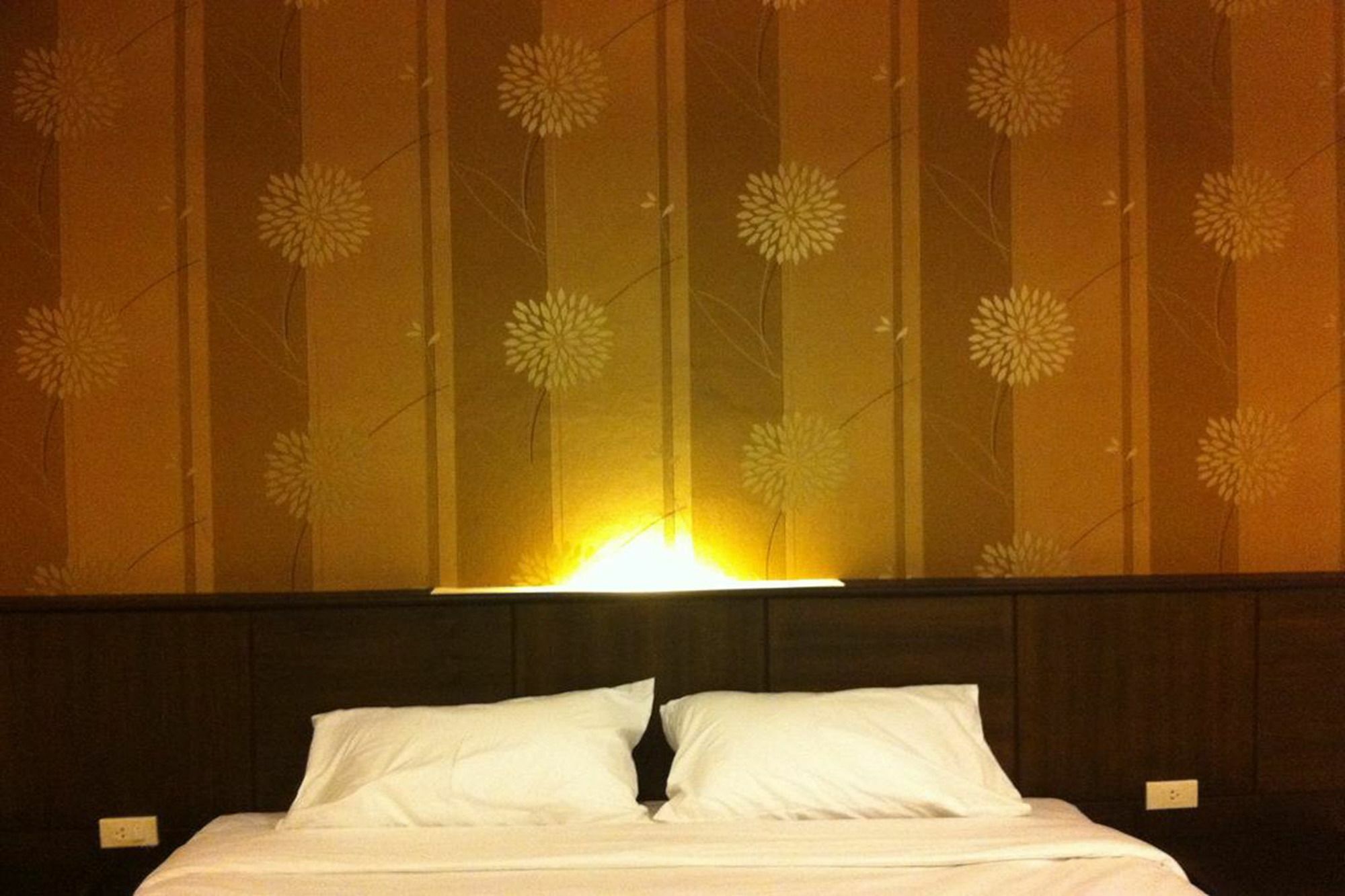 Phuthara Mansion Apartment Phuket Bagian luar foto