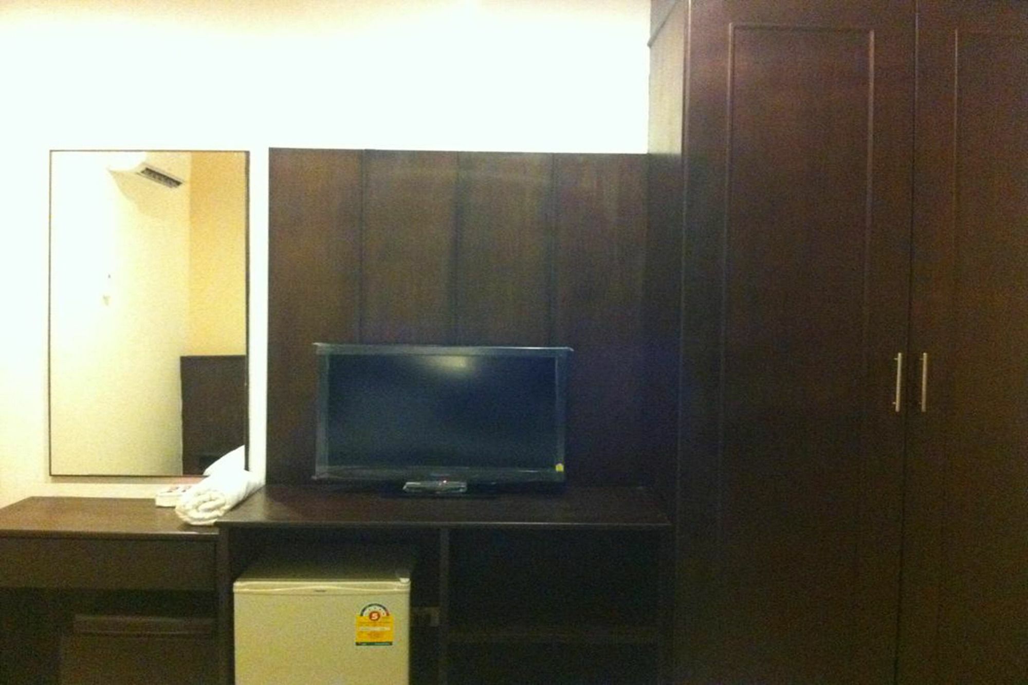 Phuthara Mansion Apartment Phuket Bagian luar foto