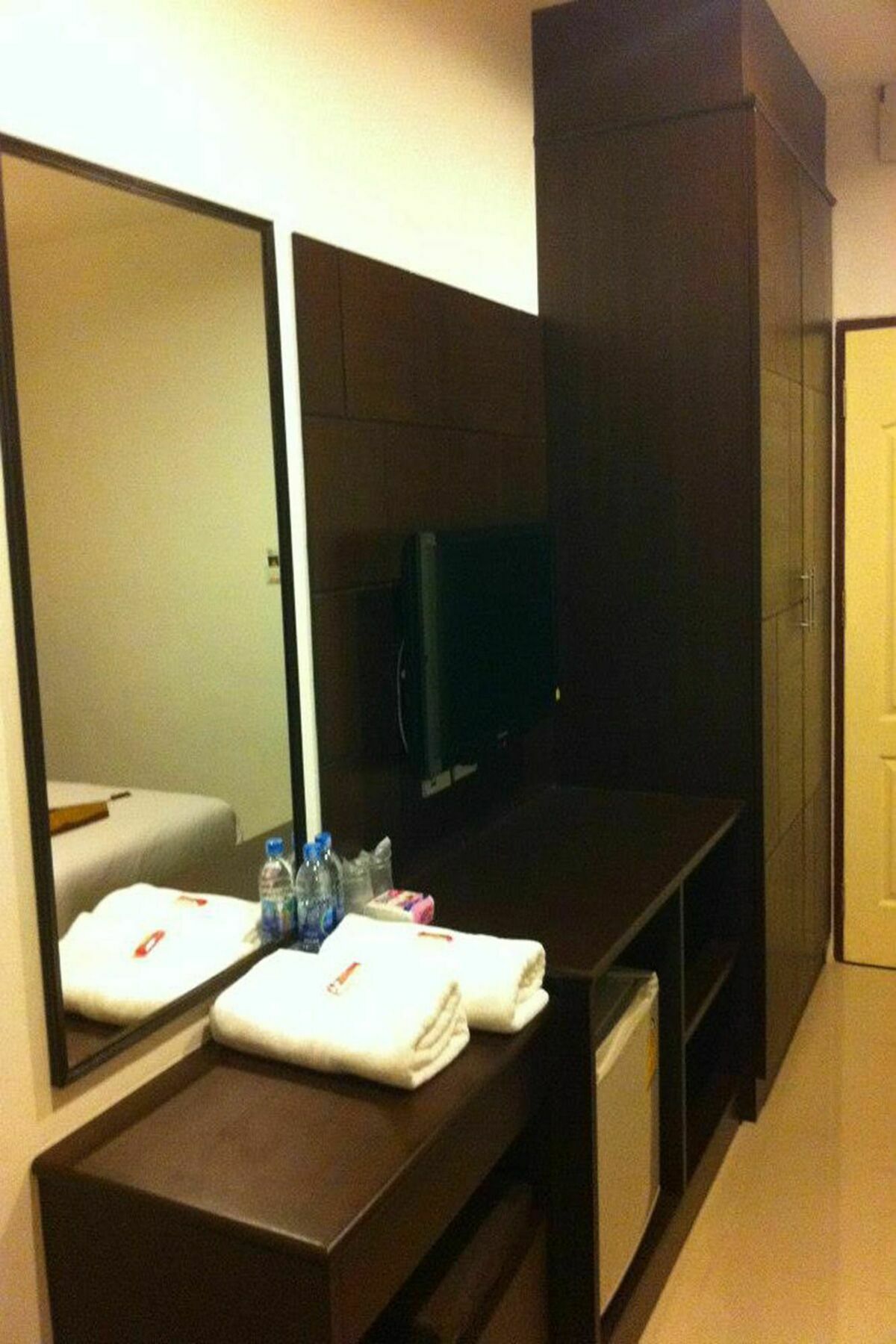 Phuthara Mansion Apartment Phuket Bagian luar foto
